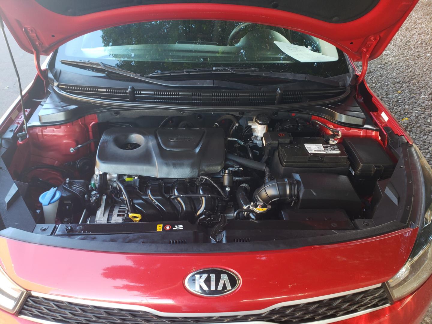 2018 /gray and black Kia Rio S (3KPA24AB4JE) with an 1.6L L4 DOHC 16V engine, 4-Speed Automatic transmission, located at 323 E Dunlap Ave., Phoenix, AZ, 85020, (602) 331-9000, 33.567677, -112.069000 - Photo#17